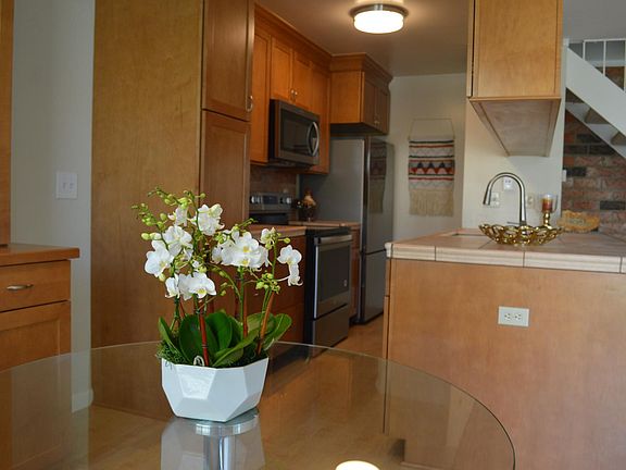 3rd image of 2310 Samaritan Pl APT 3