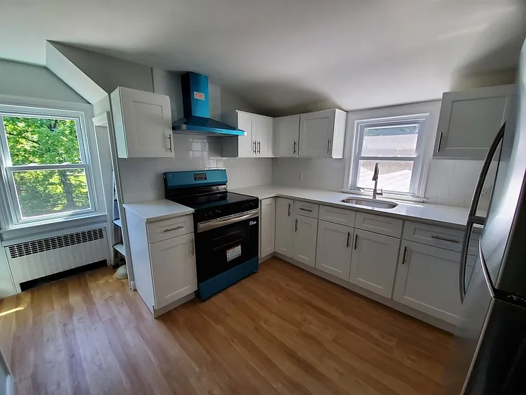 220 France St #2 — Photo 10