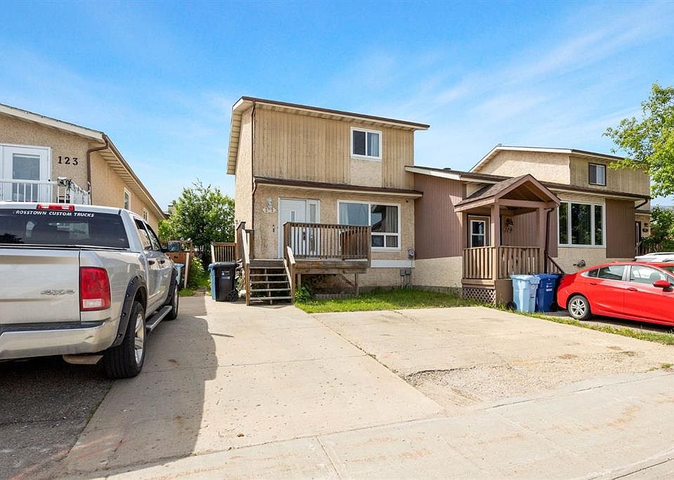 1st image of 121 E Erindale Rd