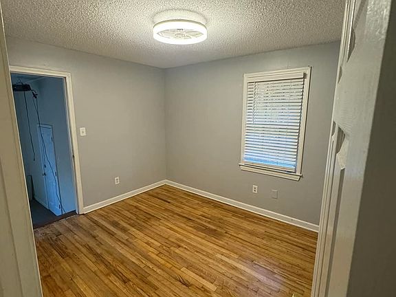 2nd image of 302 Fairforest Dr #A