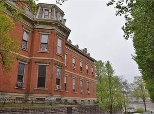 326 E 2nd St, Covington, KY 41011