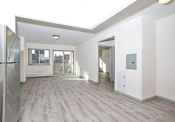 3rd image of 1445 31st Ave #3C