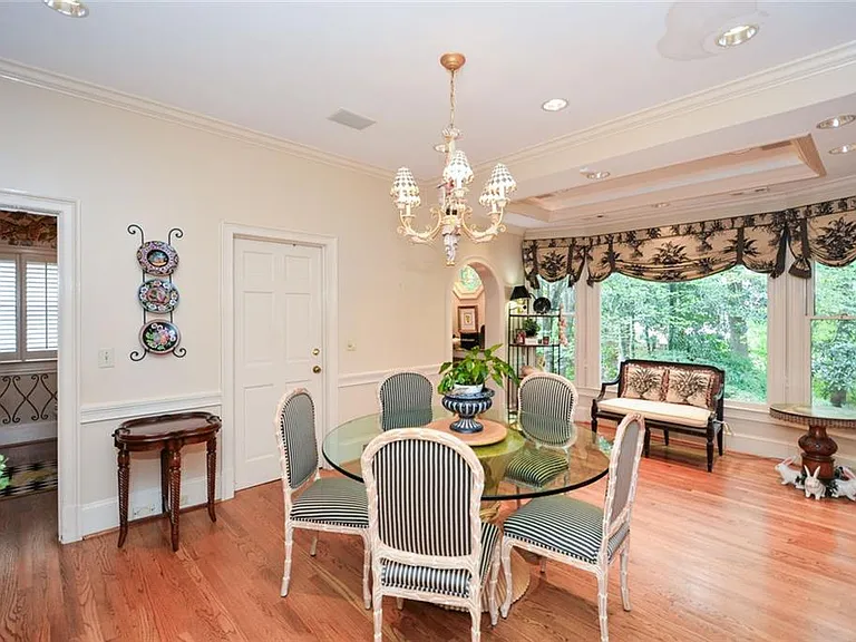 1640 Lazy River Ln — Photo 28
