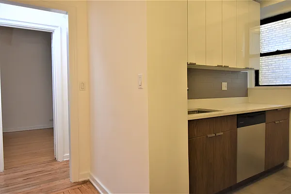 Rented by Buchbinder & Warren | media 24