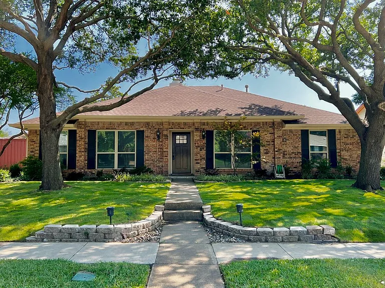 4532 Eldorado Dr — Photo 1