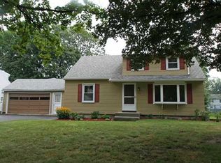 206 Harvest Dr, Rochester, NY 14626