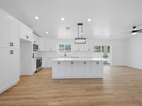 5th image of 14685 Apple Valley Rd