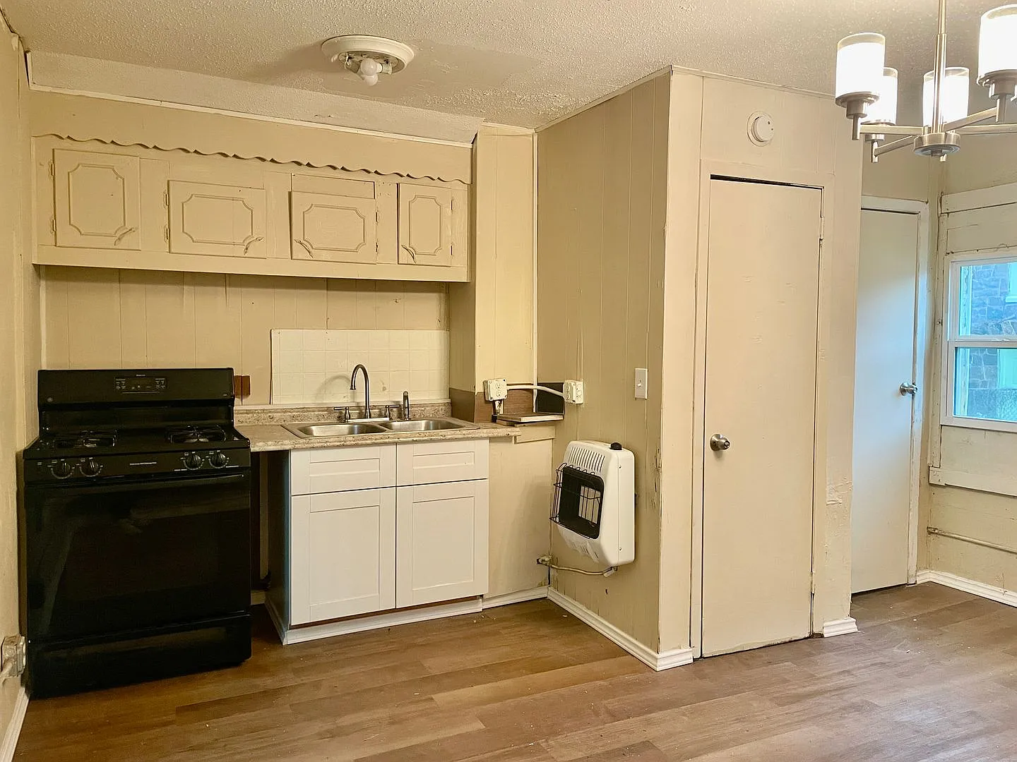 Red Rock Apartments, Denison — Photo 2