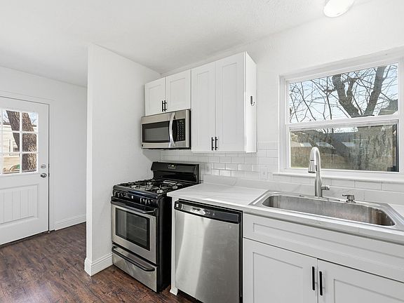 2nd image of 1005 Highland Dr