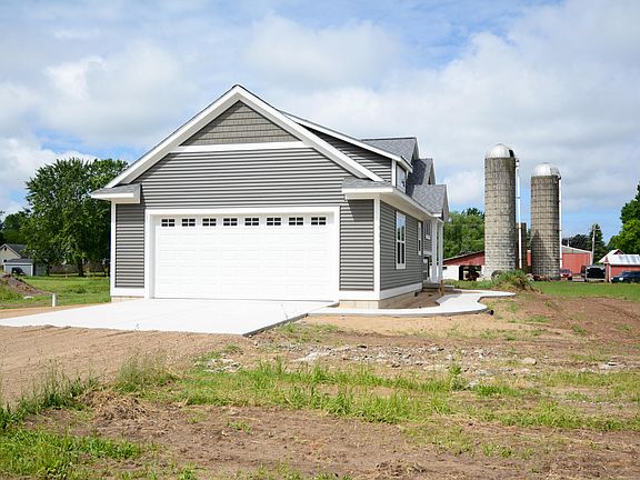2nd image of 7989 Harper Ln