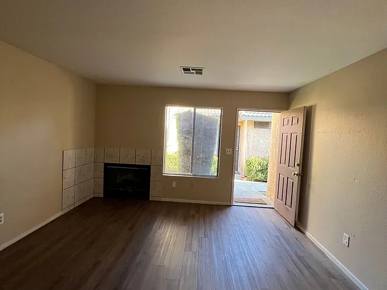 Lyn River Ct 8609 — Photo 33