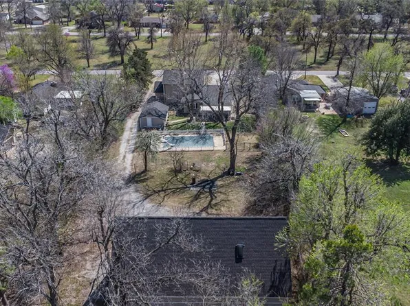 7609 NW 38th St, Bethany, OK 73008