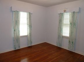5th image of 707 Carl St