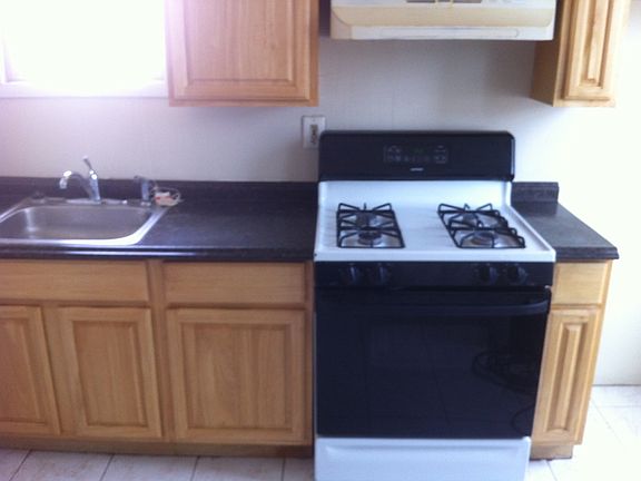 2nd image of 142 Columbia Ave #2