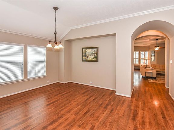 4th image of 18838 Magnolia Arbor Ln