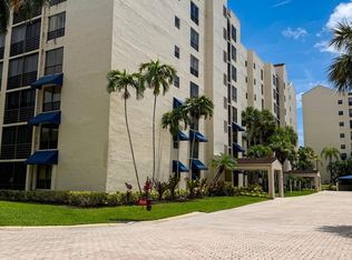 7564 Regency Lake Dr APT 202, Boca Raton, FL 33433