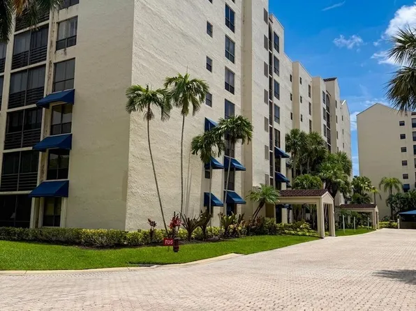 7564 Regency Lake Drive #202, Boca Raton, FL 33433