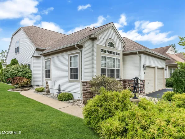14 Tuscany Circle, Manchester, NJ 08759