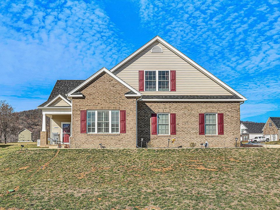 1st image of 3090 Adam Dr