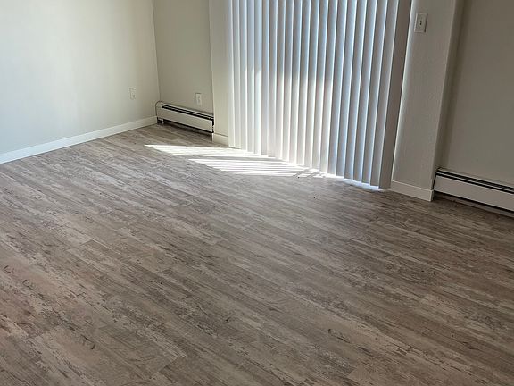 5th image of 427 S Johnson St #5S