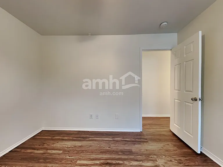 10328 Roosevelt Gap Ct — Photo 16