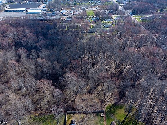 4th image of Woodruff Dr