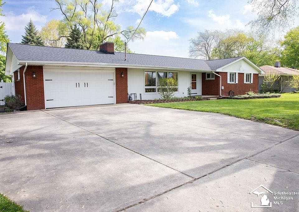 1st image of 4666 E Dunbar Rd