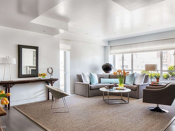 2nd image of 200 E 66th St Unit Penthouse B2101