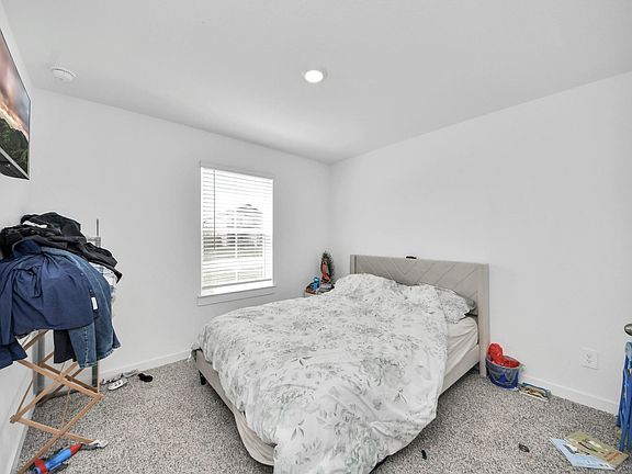 3rd image of 7719 Lavender Jade Dr