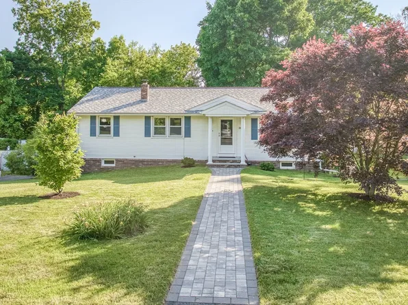 26 Alexander Cir, Methuen, MA 01844