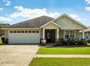 103 Northvillage Ln, Petal, MS 39465