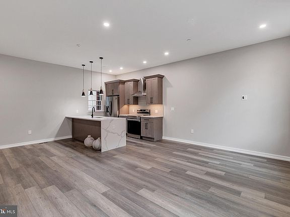 3rd image of 752 S 16th St #1C