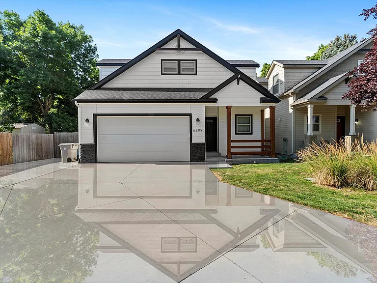 6209 W Filly St — Photo 2