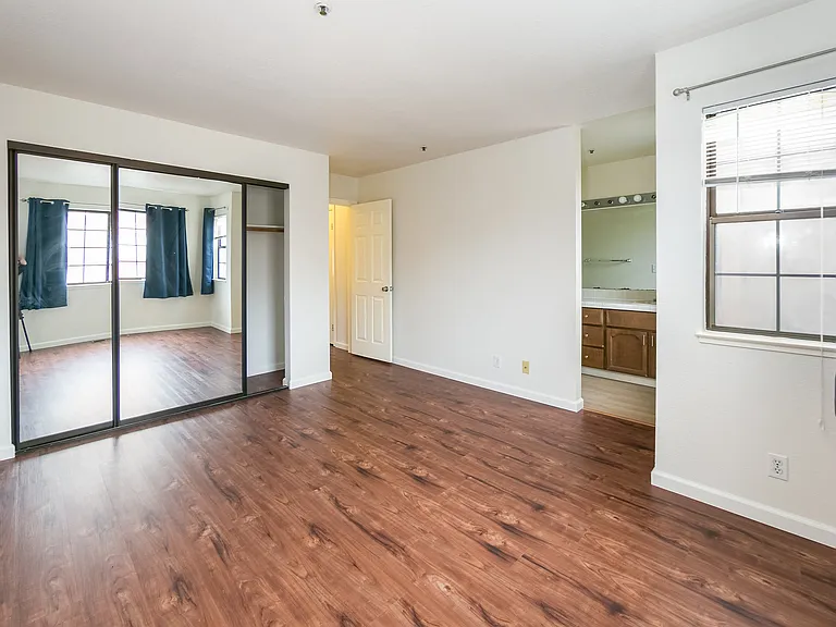419 Dorado Ter — Photo 16