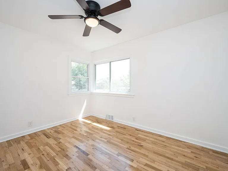 2311 Mountain View Dr — Photo 8
