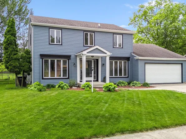 6932 White Eagle Dr, Fort Wayne, IN 46815