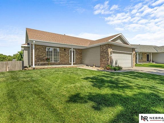 3rd image of 3334 W Rose St