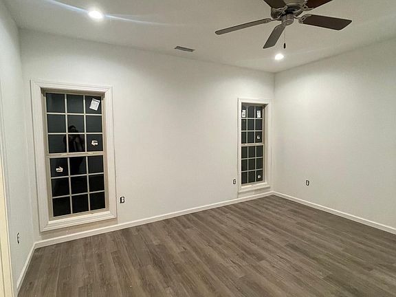 5th image of 460 Zoey Grace Dr