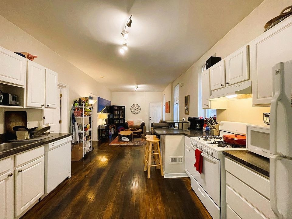 1st image of 744 N Wolcott Ave APT 1R