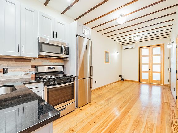 3rd image of 212 Starr St #1A