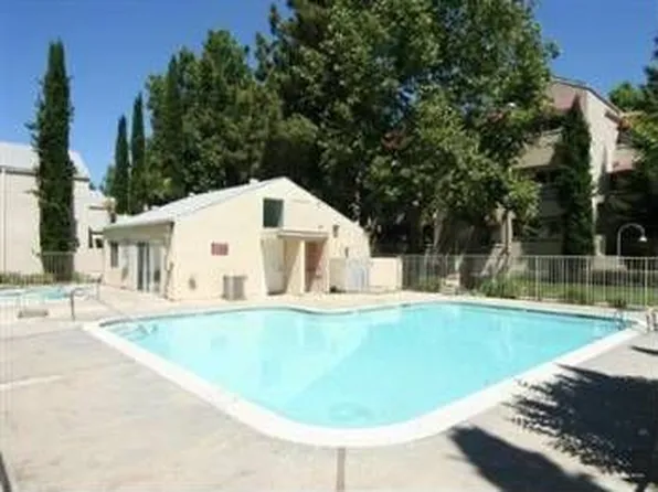 1611 10th St APT 2, Sacramento, CA 95814