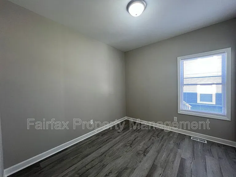 2313 Owen St #A — Photo 6
