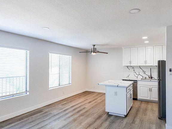 5th image of 1065 Coronado Ave APT 203