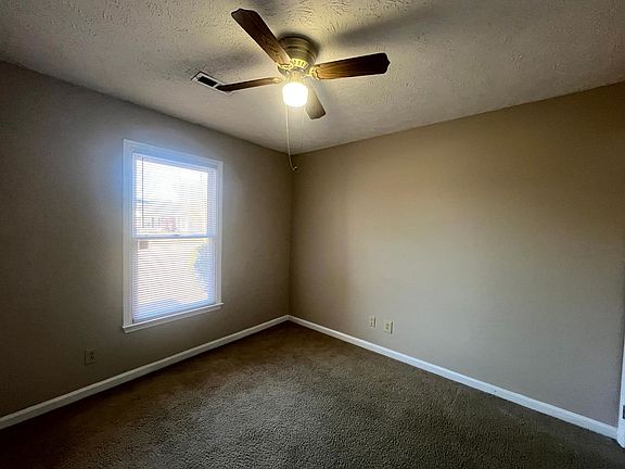 4th image of 2857 Chillingworth Dr