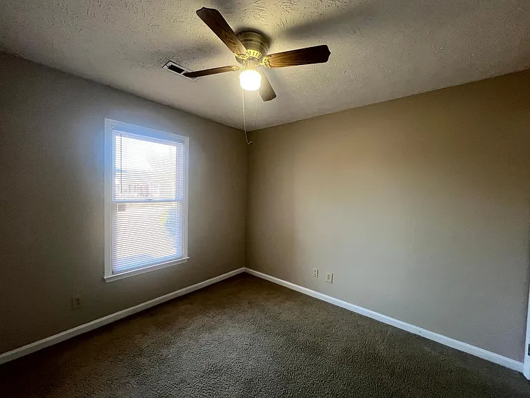 2857 Chillingworth Dr — Photo 4