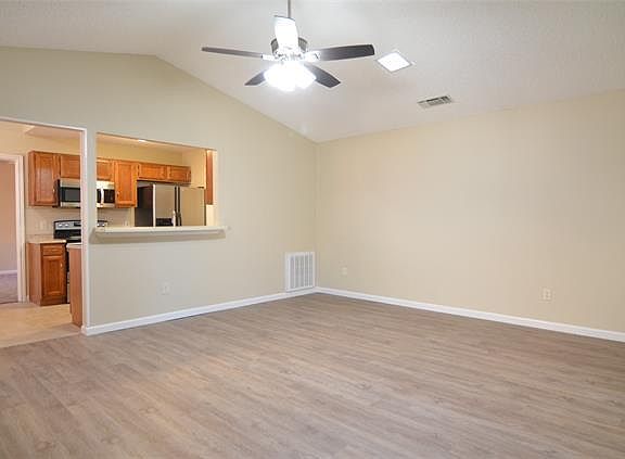 5th image of 2303 Scott Mill Cir