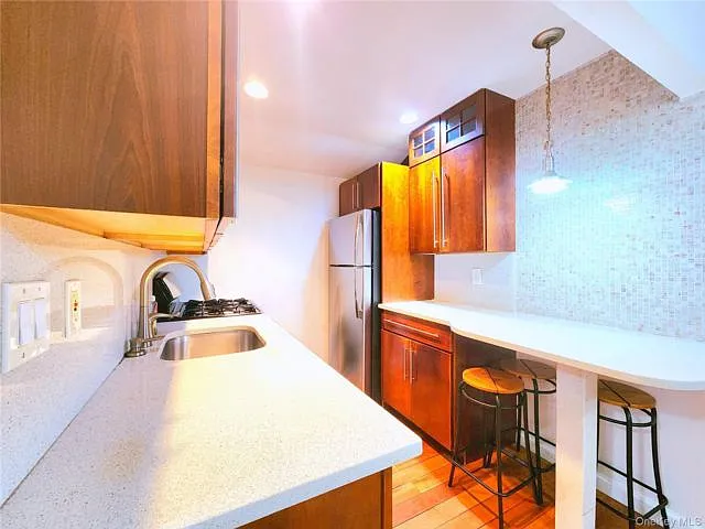 14018 33rd Ave #104 — Photo 3