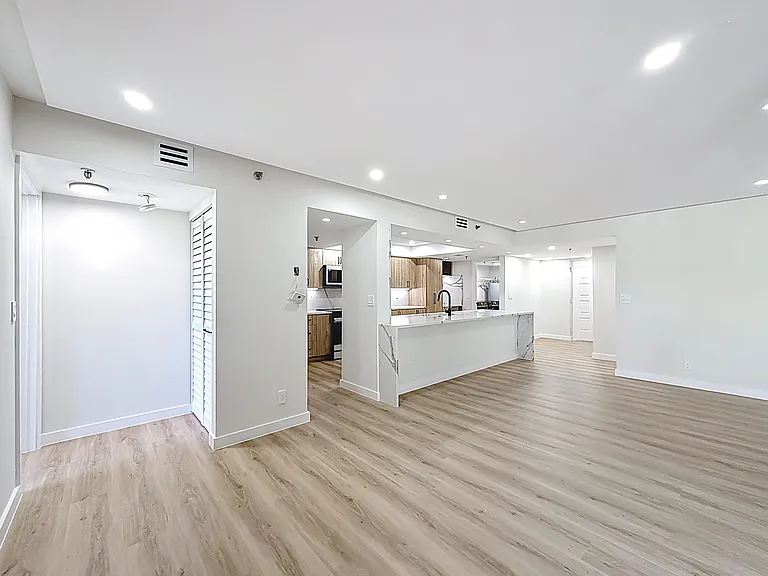 955 Egret Cir #207 — Photo 13