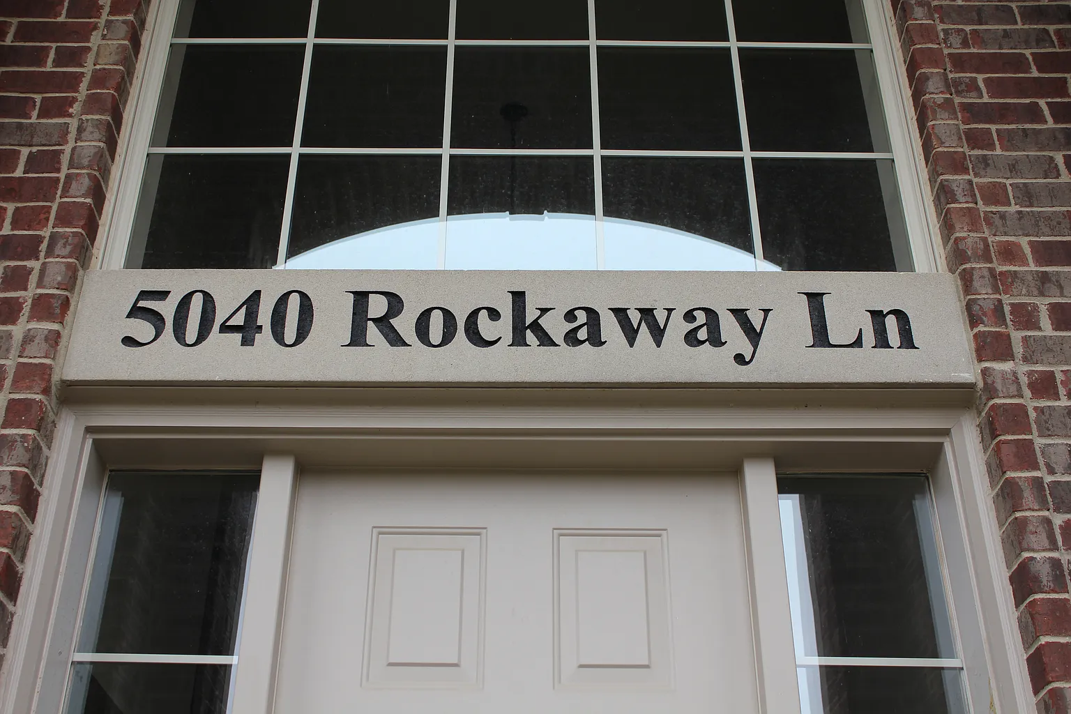 5040 Rockaway Ln photo 1