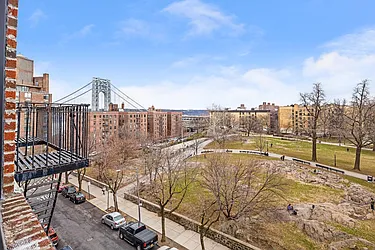 Rented by Living New York